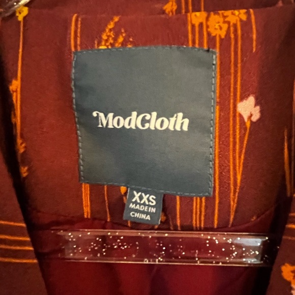 Modcloth Lively Identity Burgundy Floral Short Sleeve Dress sz XXS - Picture 12 of 14